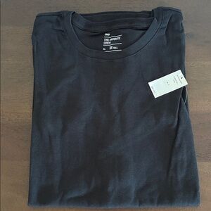 NWT GAP Long-Sleeve Crew-Neck T-Shirt